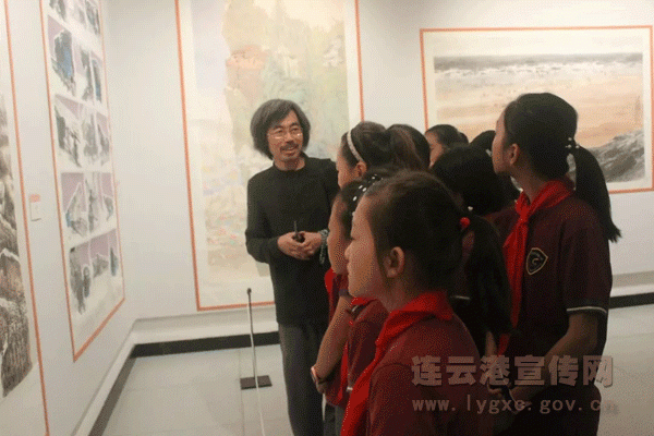 连云港市举办“新丝路   新港城   新起点”——连云港市纪念改革开放40周年美术、书法、摄影作品展览开幕
