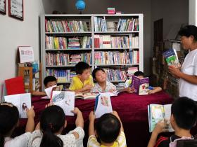 樊氏图书馆连续六年开展“乡村少年儿童公益阅读系列活动”
